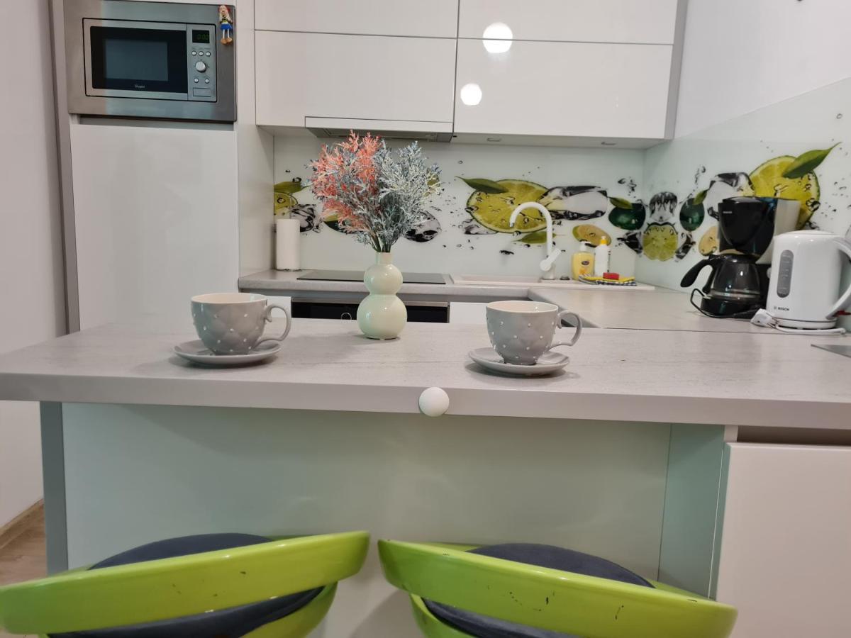 Apartamentyprzymorzu Apartament Z Basenem I Bawialnia โควอบเซก ภายนอก รูปภาพ