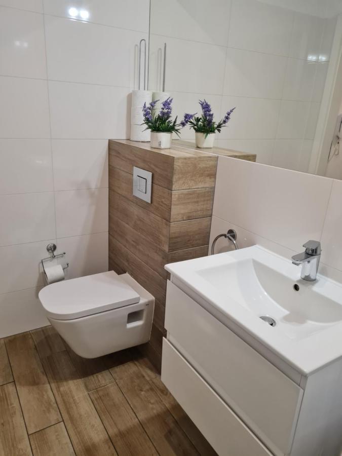 Apartamentyprzymorzu Apartament Z Basenem I Bawialnia โควอบเซก ภายนอก รูปภาพ